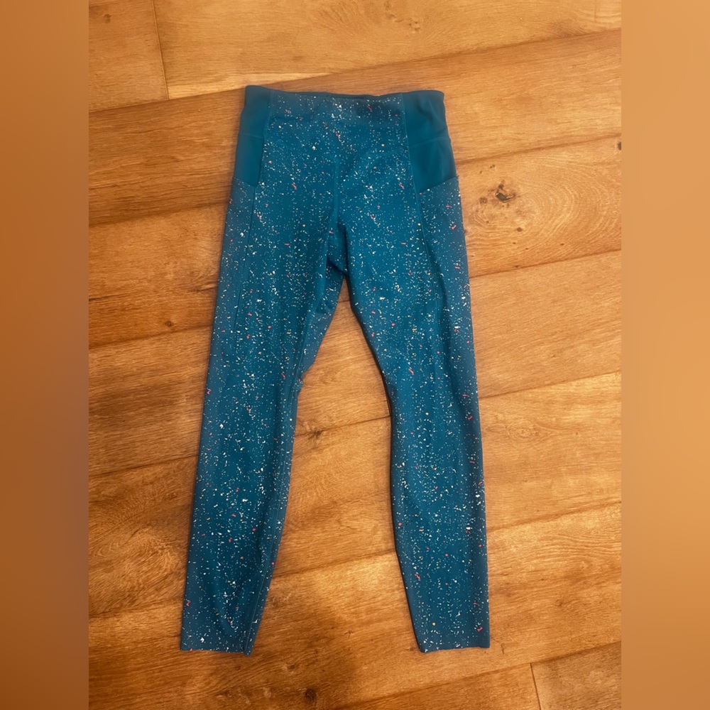 WORN ONCE Brooks method 7/8 leggings with pockets for phone